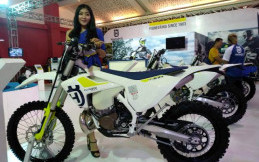 Husqvarna Tawarkan Promo Voucher Rp 10 Juta di Telkomsel IIMS 2019