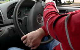 Sering Belok Patah Bikin Power Steering Cepat Rusak