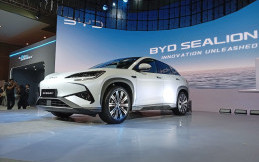 BYD Sealion 7 Resmi Melantai di Indonesia Lewat IIMS 2025, Dibanderol Mulai Rp629 Juta