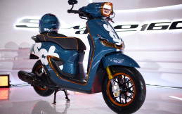 Modifikasi Honda Stylo 160, Permainan Warna Bikin Tambah Nyentrik
