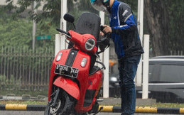 Hujan Tak Menentu, Persiapan Ini Berguna Bagi Sobat Bikers