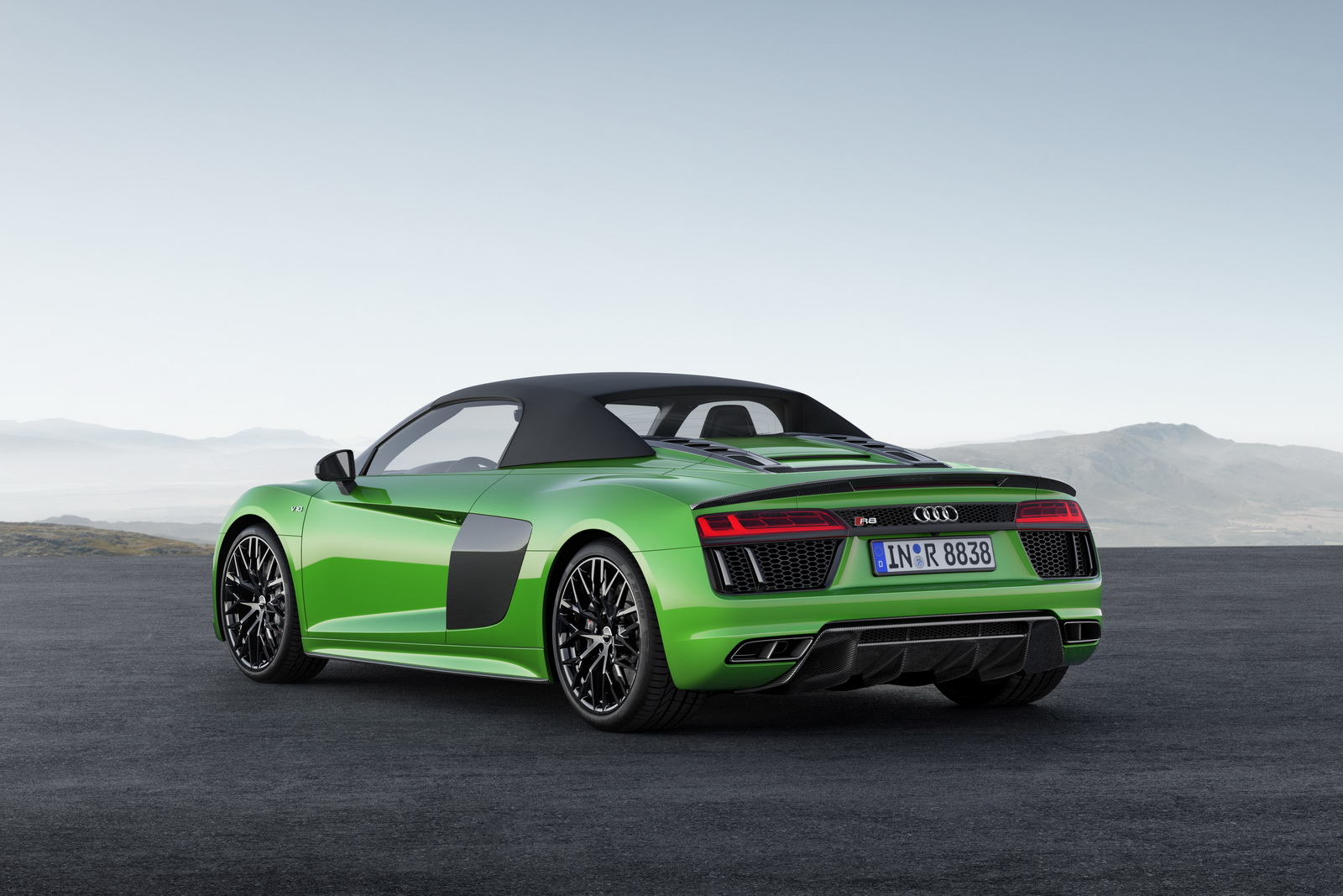 All New Audi R8 V10 Spyder Plus