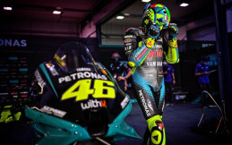 Valentino Rossi Ungkap Masalah Performa Motornya 