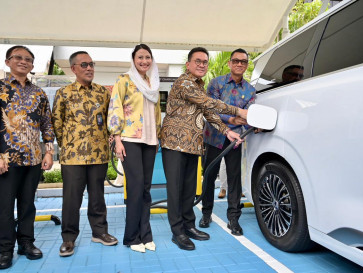 Isi Daya Cuma 30 Menit, PLN dan Kemendag Hadirkan SPKLU Ultra Fast Charging Baru