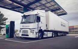 Truk Listrik Baru Renault E-Tech T 780 Usung Fitur Megawatt Charging System