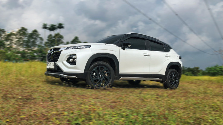 Test Drive Suzuki Fronx SGX, Mild Hybrid dan Crossover Gesit yang Efisien