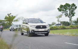 First Drive Suzuki XL7 Hybrid, Eksplorasi Fitur dan Teknologi SHVS