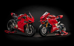 Koleksi Baru Lego Technic Miniatur Ducati Panigale V4 R