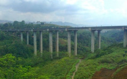 Tiang Jembatan Cisomang Cipularang Bergeser, Arus Lalu Lintas Dialihkan