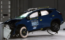 Jadi Satu-satunya, Lexus NX Raih Top Safety Pick+ dalam Uji Tabrak IIHS