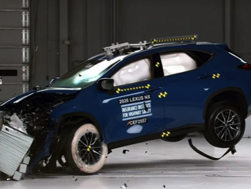 Jadi Satu-satunya, Lexus NX Raih Top Safety Pick+ dalam Uji Tabrak IIHS