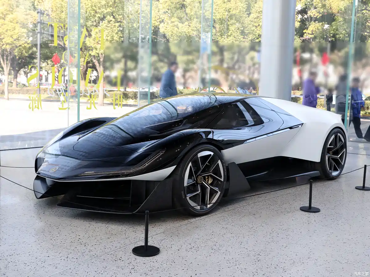 Lotus Meracik Supercar Hybrid V8 Bermesin Tengah, Meluncur 2028