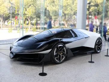 Lotus Meracik Supercar Hybrid V8 Bermesin Tengah, Meluncur 2028