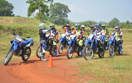 Training Off-road, Cara Menarik Calon Konsumen Yamaha WR155
