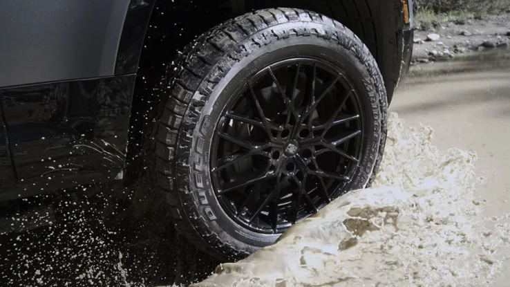 Mengenal Bridgestone Dueler, Ban Tangguh yang Siap Menembus Lokasi Bencana Alam