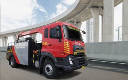 Keren, UD Trucks Quester Jadi Armada Derek Di Tol Becakayu