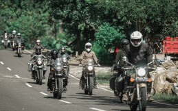 Surat-surat Motor Pengguna Royal Enfield akan Selesai 2 Sampai 3 Minggu