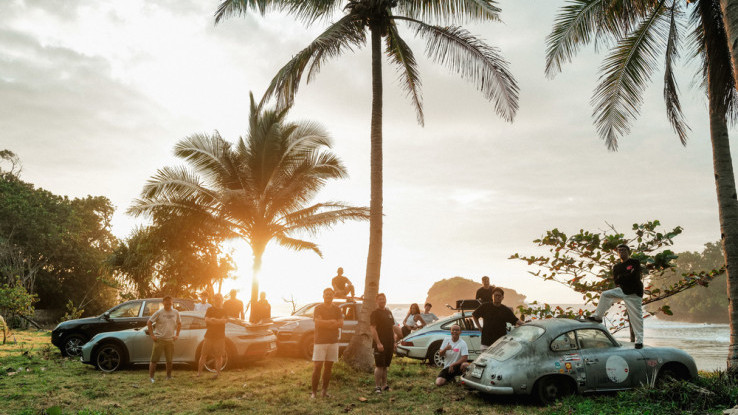 Keseruan Komunitas Porsche Indonesia Touring ke Batukaras, Ini Tujuannya