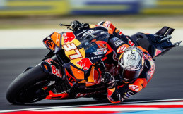 Dua Tahun di Kelas MotoGP, Pedro Acosta Belum Meraih Kemenangan