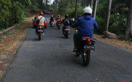 Doyan Touring Pakai Motor Matik? Simak Tips Ini