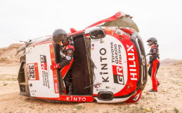 Dakar 2021-Stage 5: Toyota Hilux Mulai Tumbang Kawal Al-Attiyah