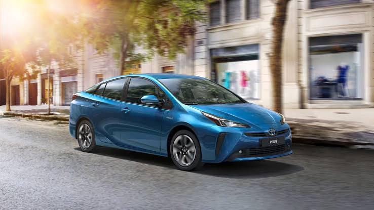 Video Review Toyota Prius Hybrid
