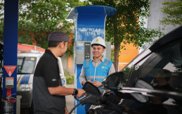 Pengguna Kendaraan Listrik Melonjak, PLN Sediakan SPKLU Mobile