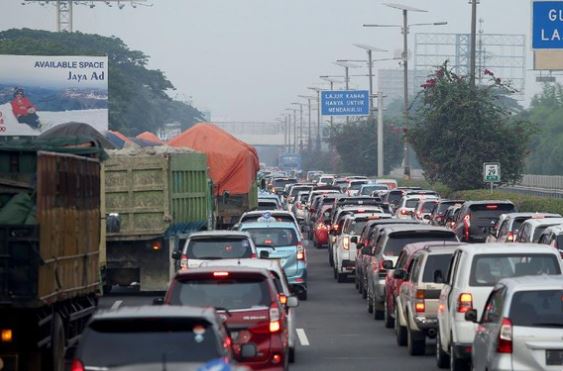 Cegah Kemacetan Saat Libur Nataru, Kemenhub Siapkan Rekayasa Lalu Lintas di Akses Tol