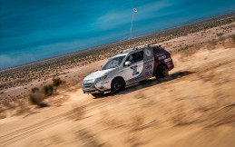 Mitsubishi Outlander PHEV Cetak Sejarah di Rebelle Rally