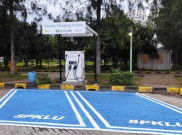 Pakai Mobil Listrik Gak Lagi Khawatir, Bisa Isi Baterai di Rest Area