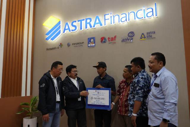 Usai Dukung GIIAS 2019, Astra Financial Beri Bantuan Rp100 Juta untuk UMKM