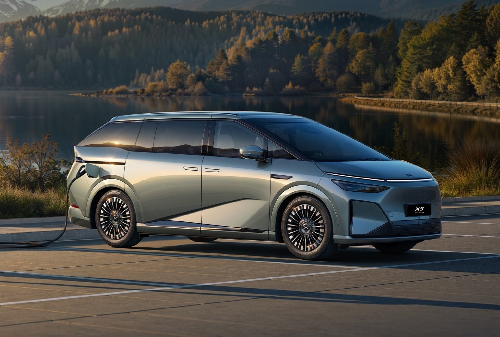 Xpeng X9 2026 Hadir Pakai Baterai 5C dan Kabin Super Mewah, Intip Spesifikasinya