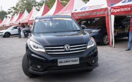 200 Orang Pengunjung GIIAS Sudah Test Drive Glory 580