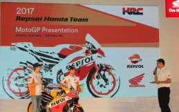 Galery Foto Marc Marquez dan Dani Pedrosa Bersama Honda