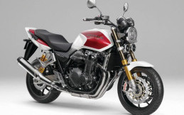 Honda CB1300 Super Four 