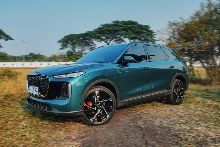 Test Drive Lepas L8 PHEV, SUV Nyaman dengan Performa Responsif dan Jarak Tempuh 1.300 Km