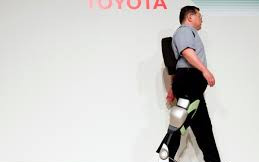 Robot Canggih Toyota yang Bisa Bikin Orang Cacat Berjalan