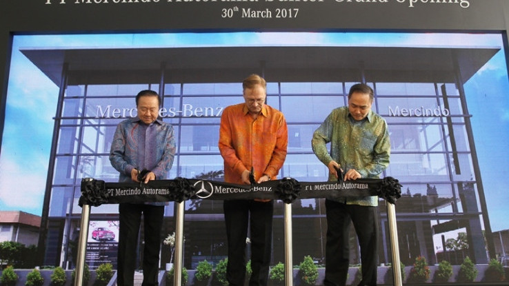 Mercedes Buka Showroom Baru Fasilitas Demo Car di Sunter 
