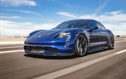 Paket Upgrade Tampilan Porsche Taycan Racikan Vivid Racing