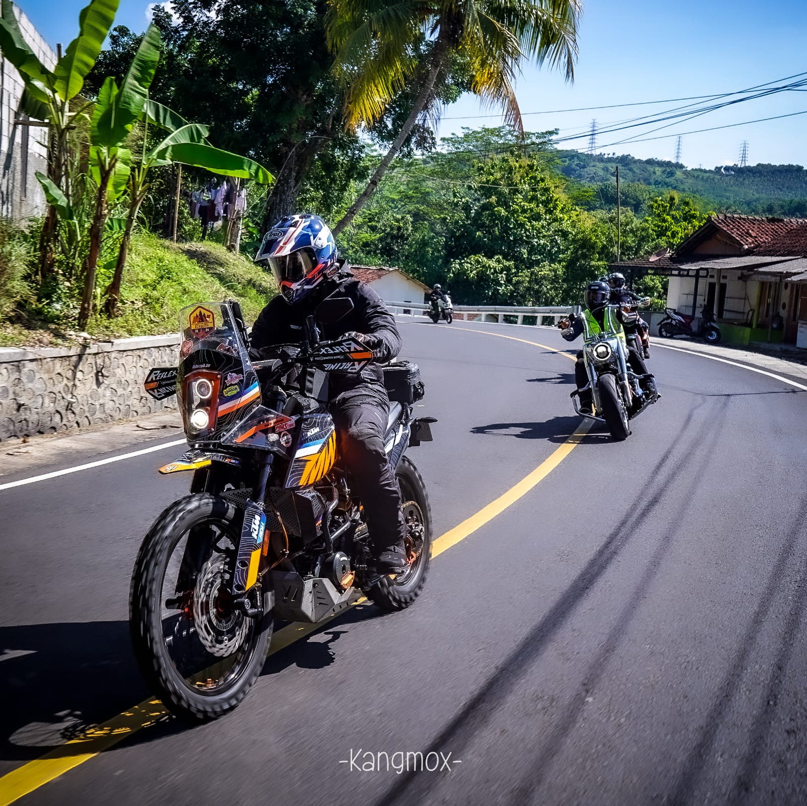 Married Couple Motorbike, Wadah Pehobi Roda Dua untuk Pasangan Suami Istri