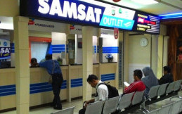 Rayakan HUT Jakarta, Bayar Pajak Kendaraan Berhadiah Motor Listrik