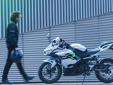 Kenali Kawasaki Ninja e-1, Molis Rp150 Jutaan Bergaya Sporty
