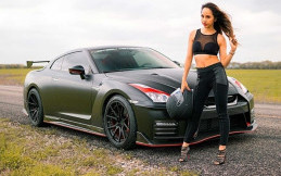 Lady Driver dengan Godzilla Kesayangannya, Sangar Sob!