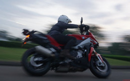 Terpaksa Berbuka Puasa di Jalan Saat Riding atau Touring? Ini Tipsnya