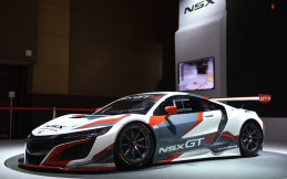 Mengenal Lebih Dekat Mobil Balap Honda NSX GT3 di IIMS 2018