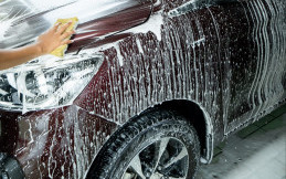 Ini Tips dari Suzuki untuk Cuci Mobil Kesayangan di Rumah