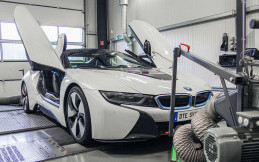 DTE Systems Buat Tenaga BMW i8 Makin Maksimal