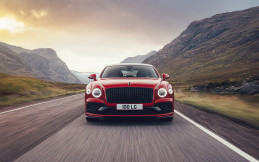 Bentley Flying Spur Hadir dengan Mesin V8