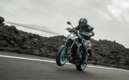 Yamaha MT-09 Jadi Model Pertama yang Gunakan Sistem Y-AMT