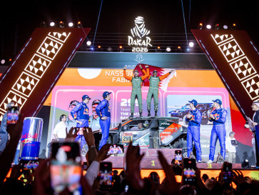 Nasser Al-Attiyah Raih Titel Juara Reli Dakar 2026